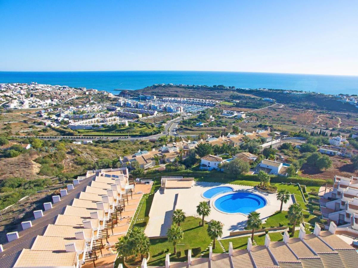 Tatil Evi Fantastic Townhouse With Pool And Sea Views Albufeira